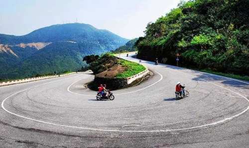 One way travel from Hanoi to Danang